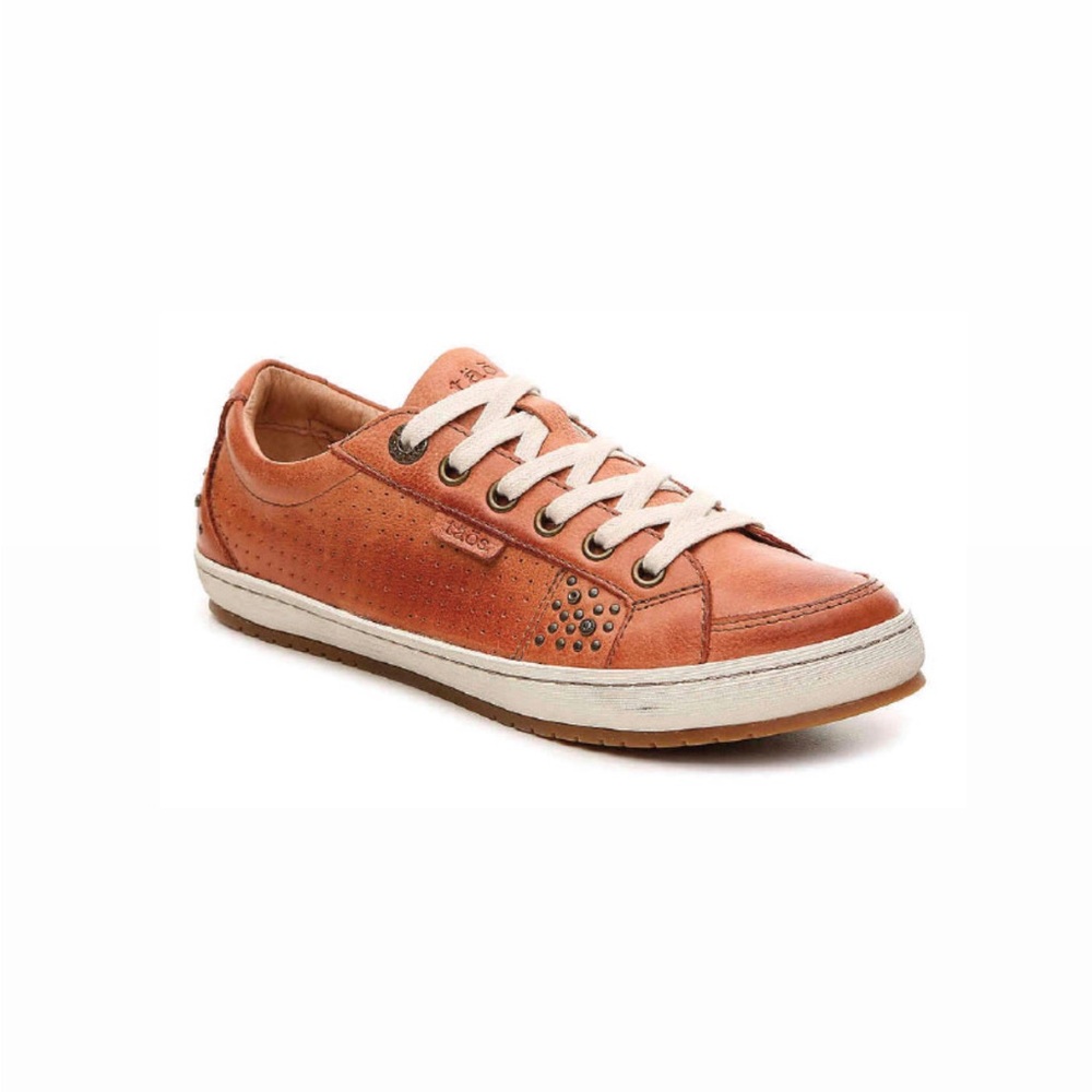Taos Footwear Leather Low-Top Sneakers in Cognac Brown